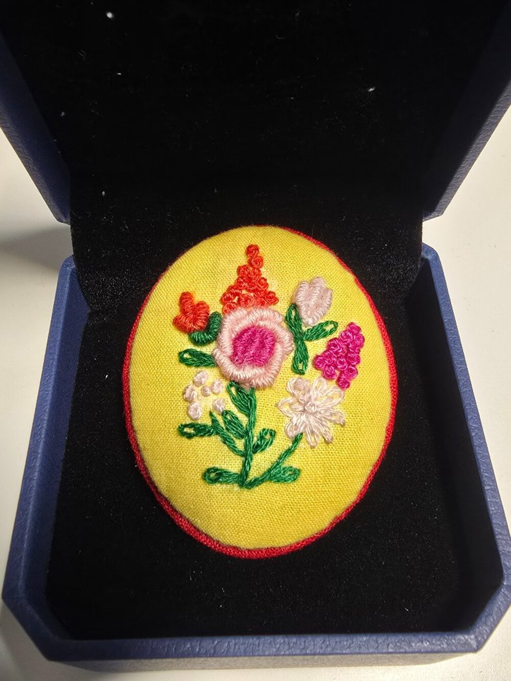 Handmade Korean Floral Hand Embroidered Fabric Oval Brooch Pin Yellow New